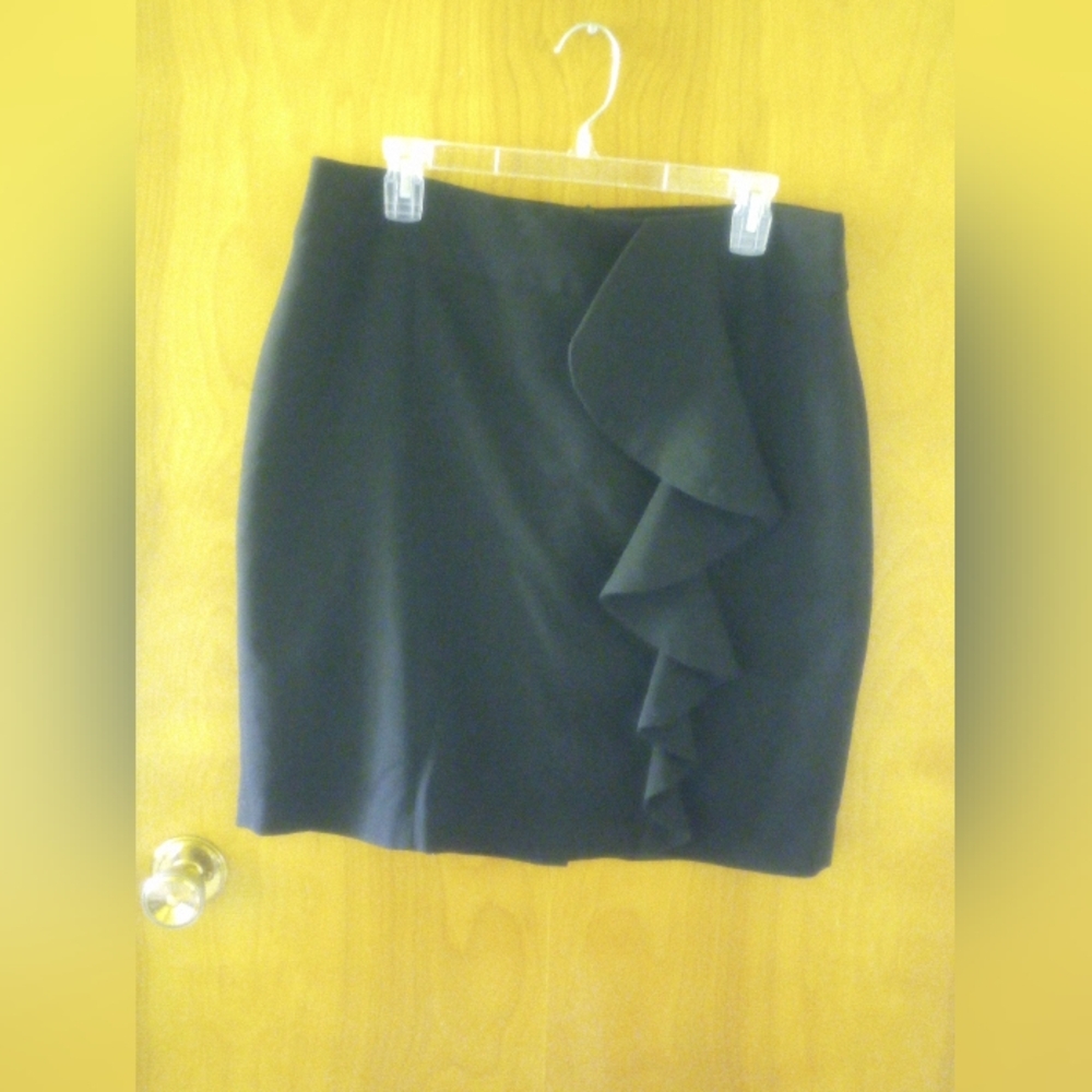 Preswick &Moore Black Midi skirt size 12